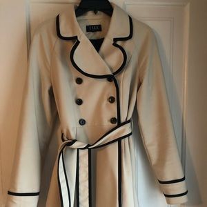 ❌SOLD❌ Cute Coat! Size 6/medium